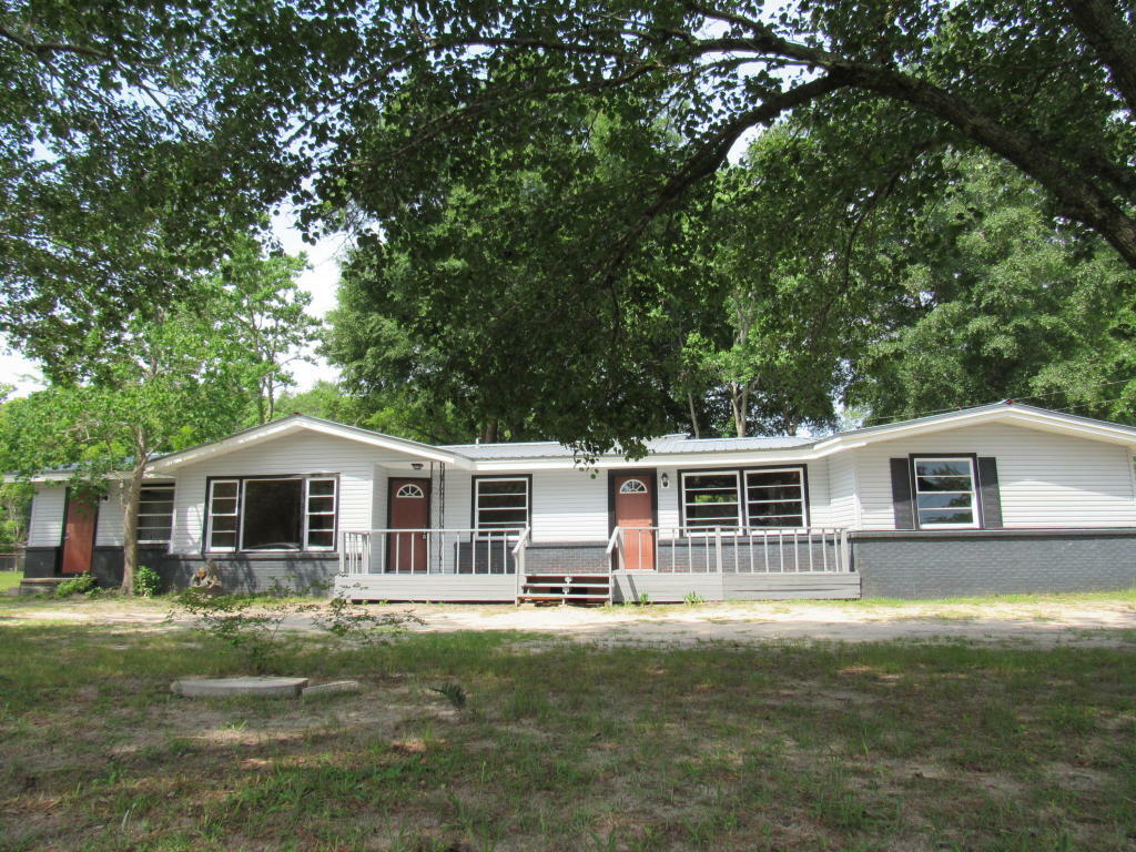 Property Photo:  904 Bay Avenue  FL 32435 