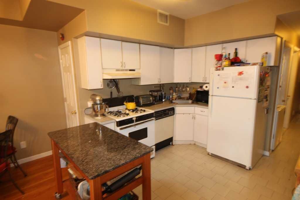 Property Photo: 203 Pavonia Ave 6 NJ 07302