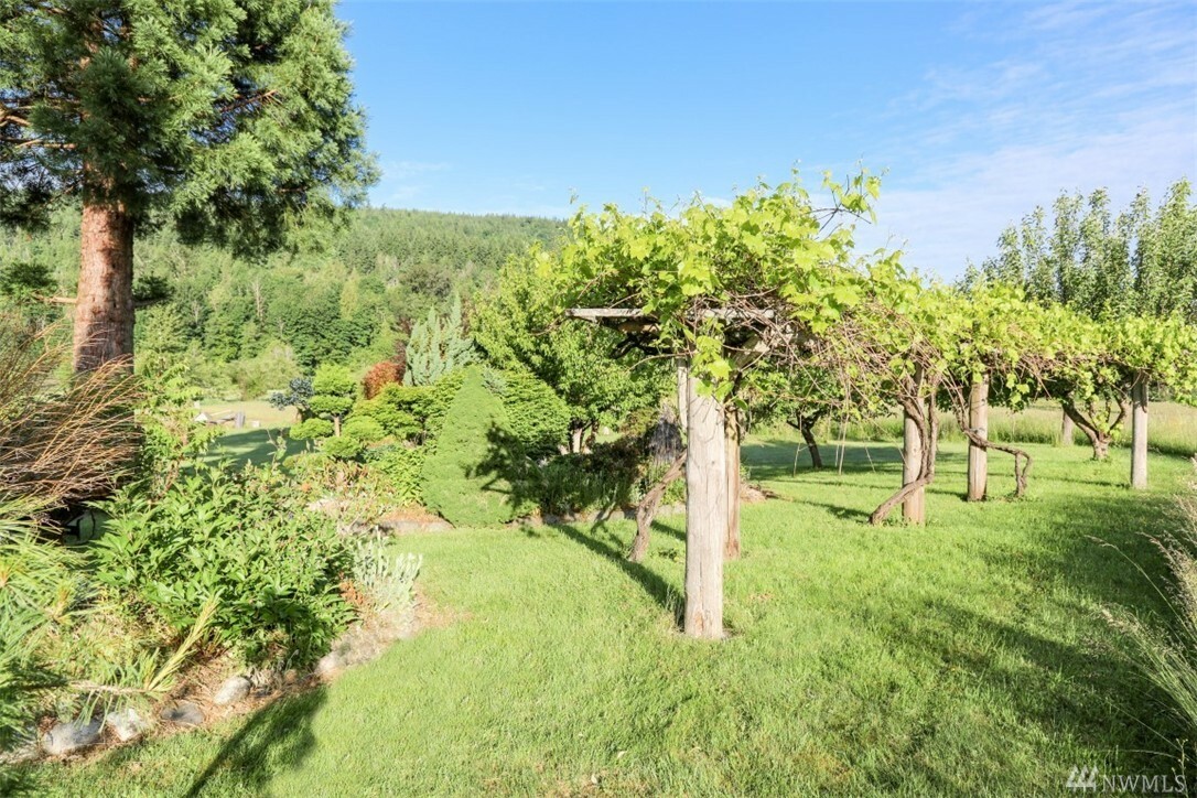 Property Photo:  4115 Squalicum Lake Rd  WA 98226 