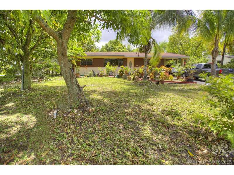 Property Photo:  6640 SW 26th Ct  FL 33023 