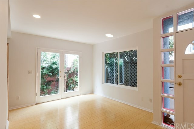 Property Photo:  1517 Crest Drive  CA 90266 