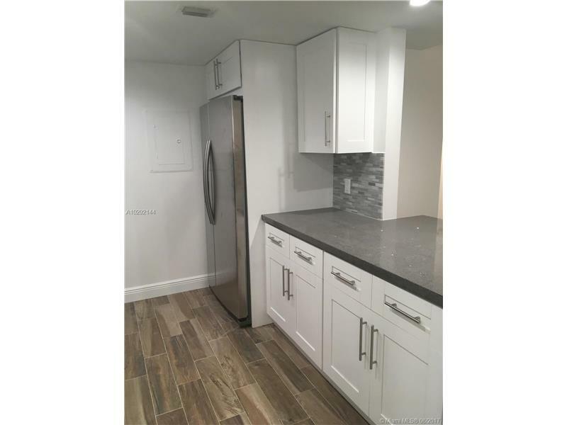 Property Photo: 7925 SW 86th St 903 FL 33143