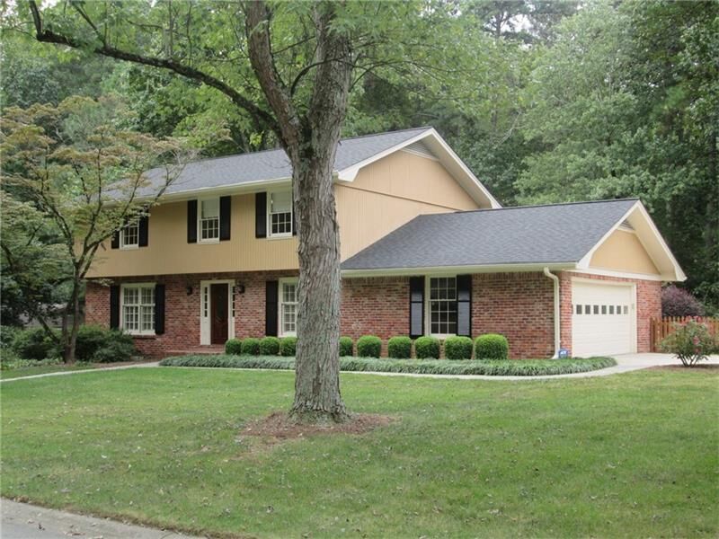 Property Photo:  4826 Cambridge Drive   30338 