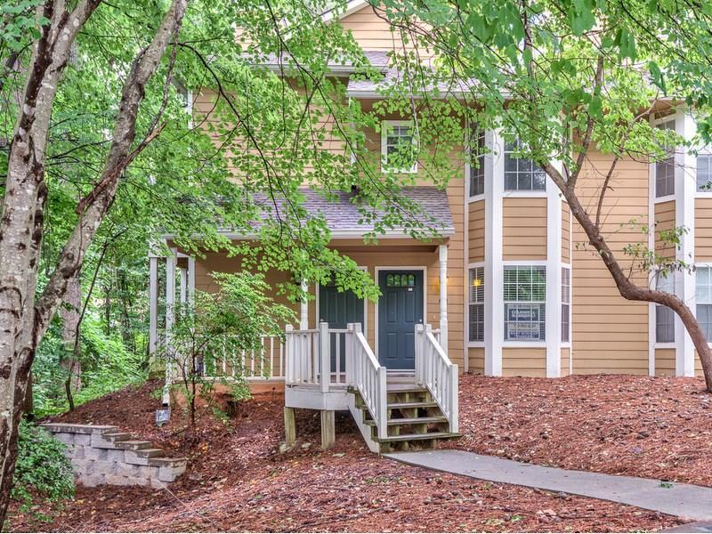 Property Photo:  4101 Riverlook Parkway 102   30067 