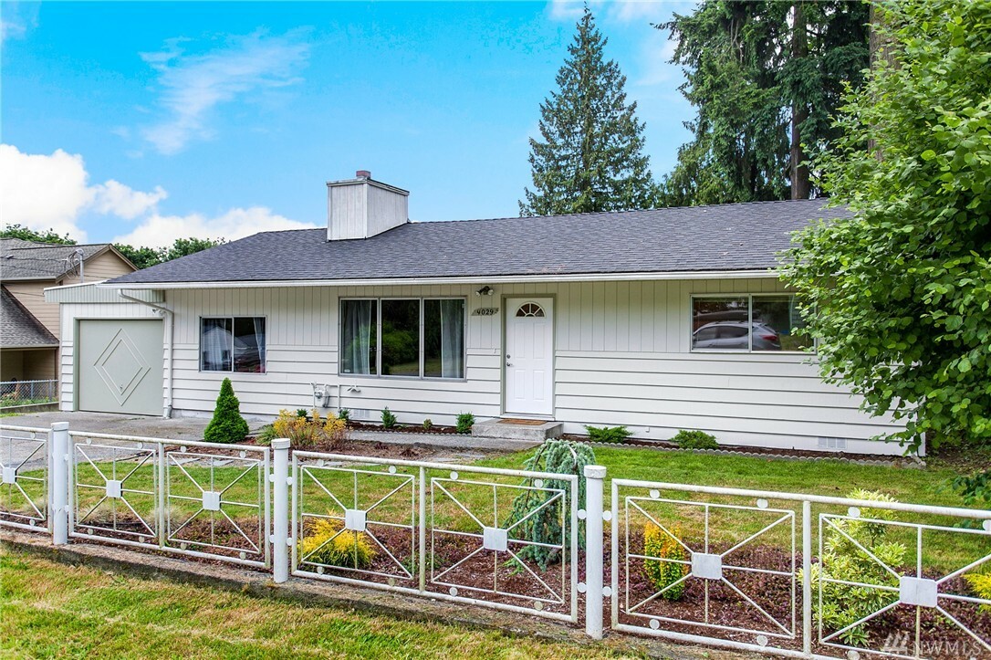 Property Photo:  4029 S 172nd St  WA 98188 