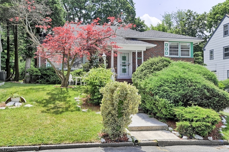 Property Photo:  370 Berkeley Rd  NJ 07050 