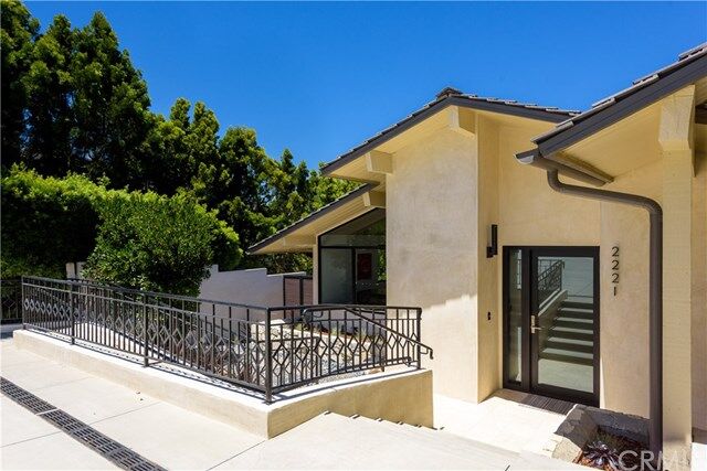 Property Photo: 2221 Via La Brea CA 90274
