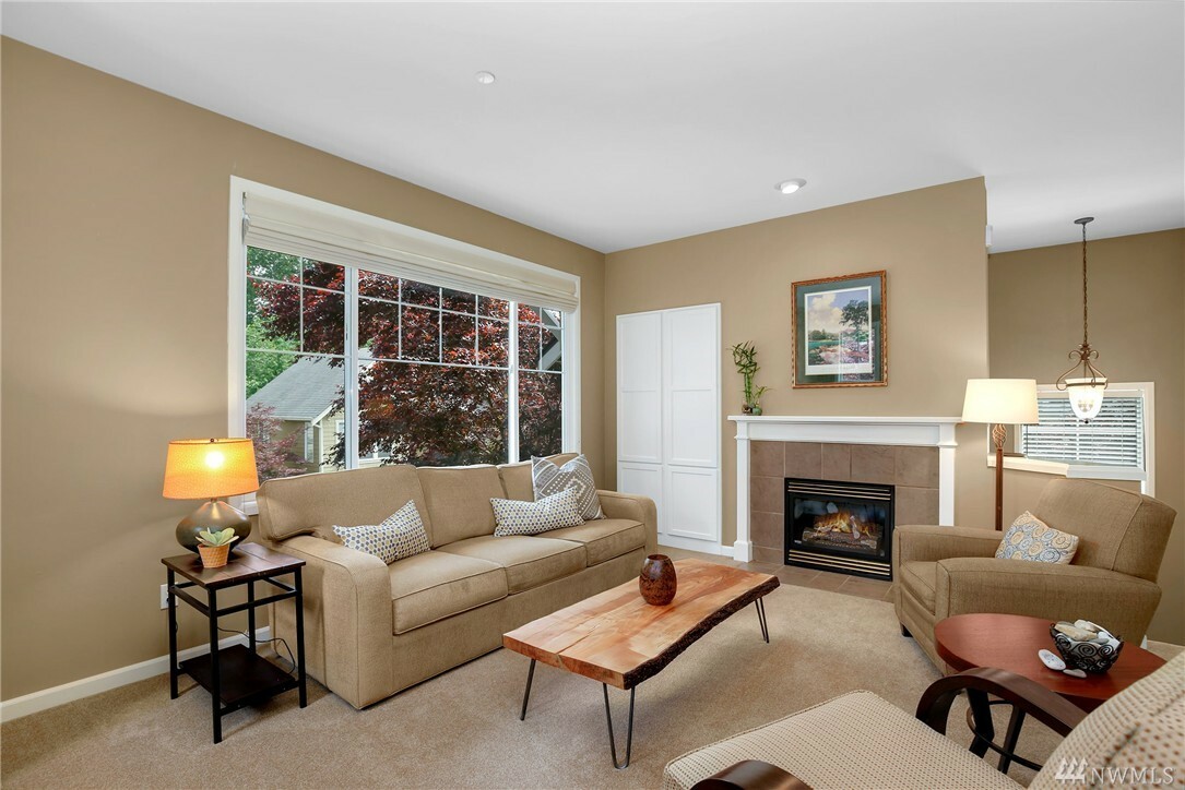Property Photo: 87 Sunset Ct NW WA 98027