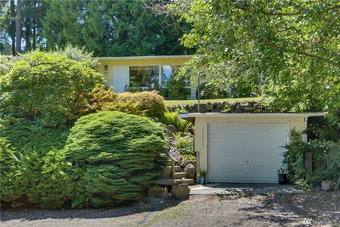 Property Photo: 15259 Densmore Ave N WA 98133