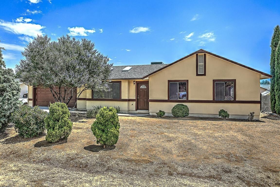 Property Photo:  2751 N Indian Wells  AZ 86314 