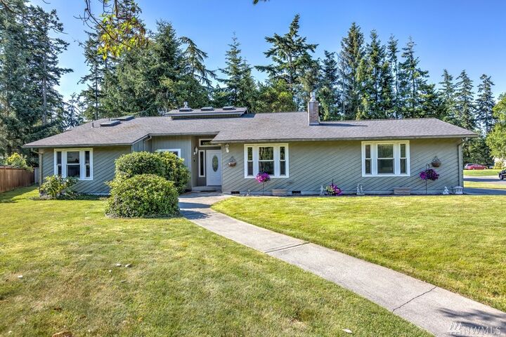 Property Photo: 1836 Brigantine Ct WA 98277