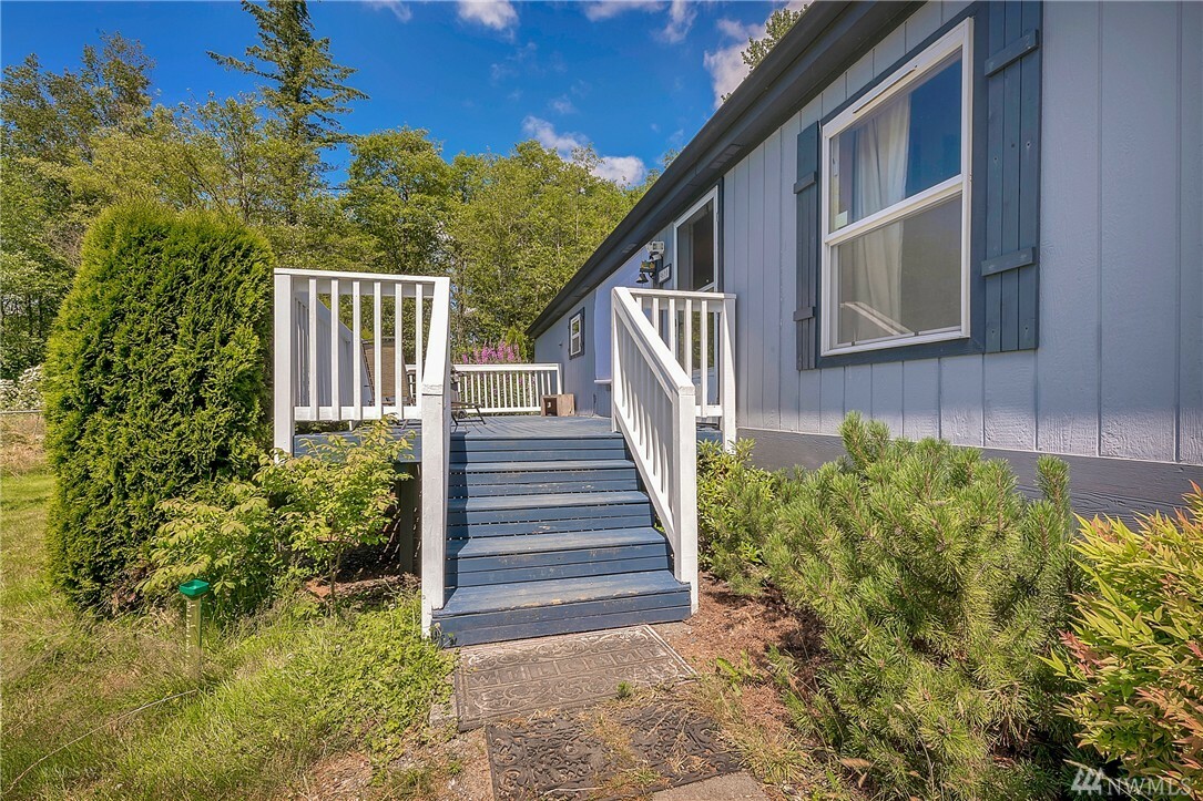 Property Photo:  9610 Kettle Wy  WA 98230 