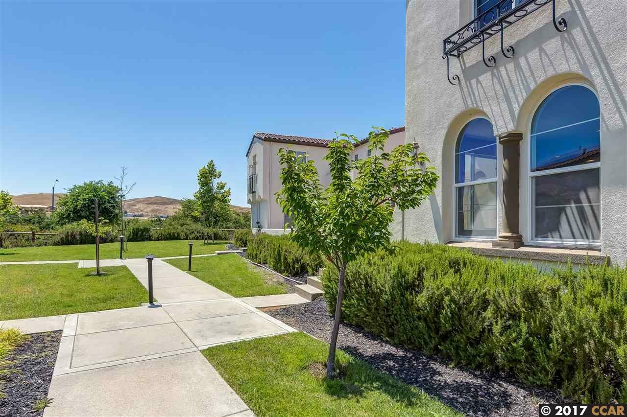 Property Photo:  1236 Cedarwood Loop  CA 94582 