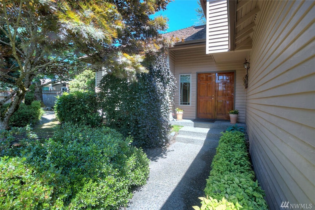 Property Photo:  13438 SE 182nd St  WA 98058 