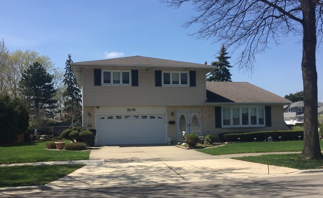 Property Photo: 2618 Brighton Place IL 60004