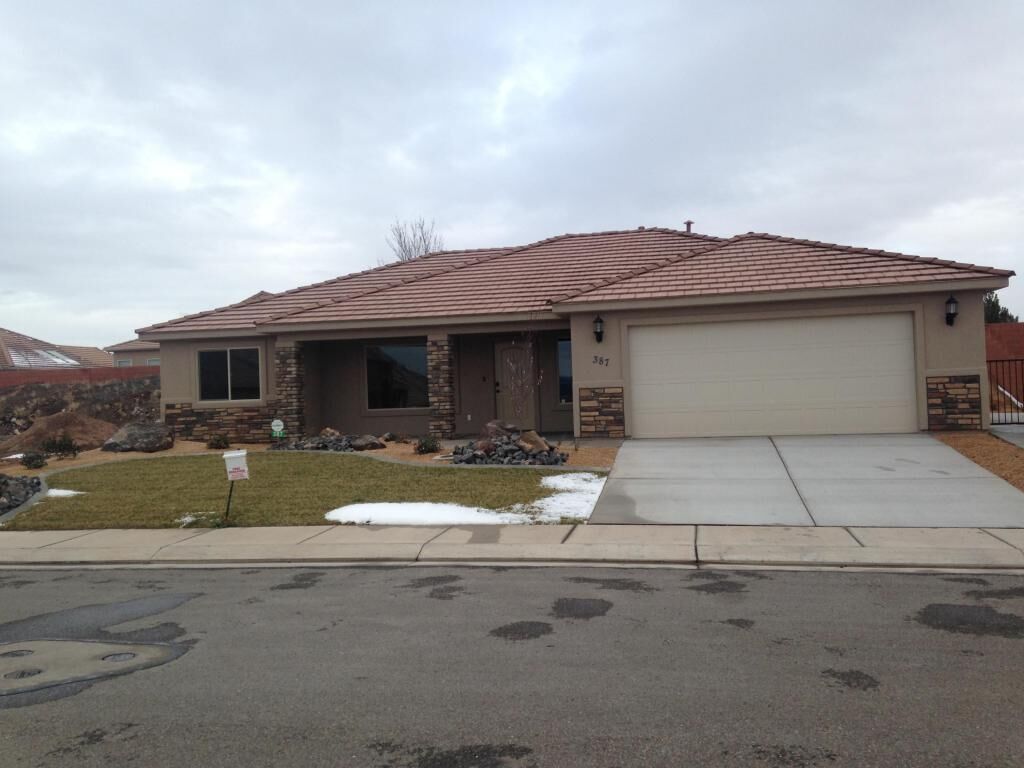 Property Photo:  285 N 2680 W  UT 84737 