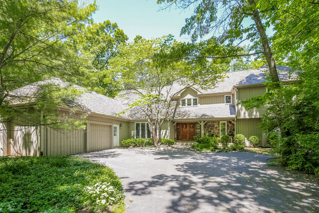 Property Photo: 306 Rothbury Court IL 60044