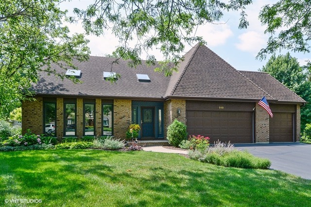 Property Photo: 940 Byron Court IL 60540