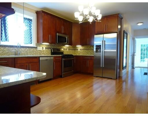 Property Photo:  34 Oxford Avenue 34  MA 02478