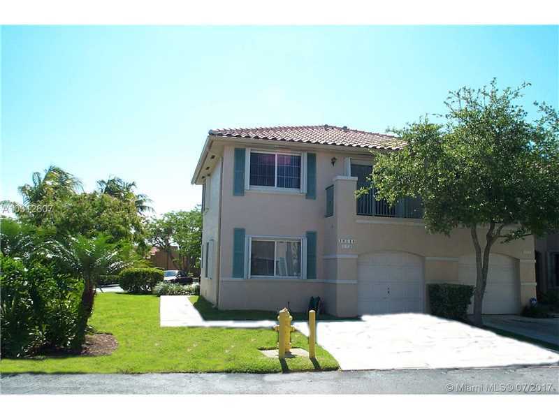 Property Photo: 10210 SW 154th Pl 112-8 FL 33196