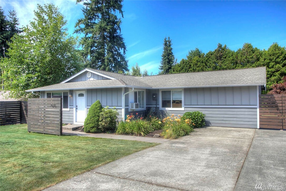 Property Photo:  14245 82nd Ave NE  WA 98034 