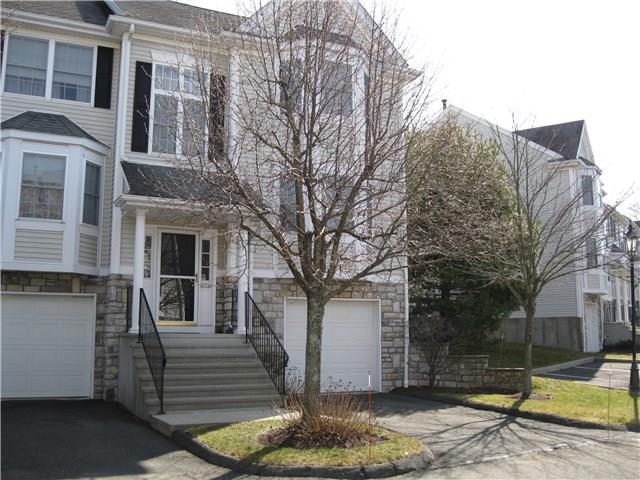 Property Photo:  1006 Hancock Drive 1006  CT 06811 