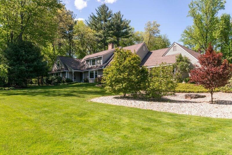 Property Photo:  8 Westborough Drive  CT 06089 