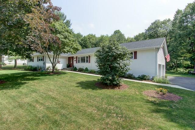 Property Photo:  20 Autumn Ridge Road  CT 06611 