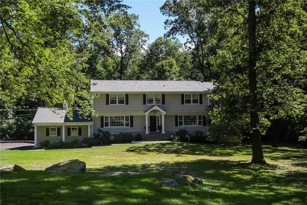 Property Photo: 38 Briar Oak Drive CT 06883
