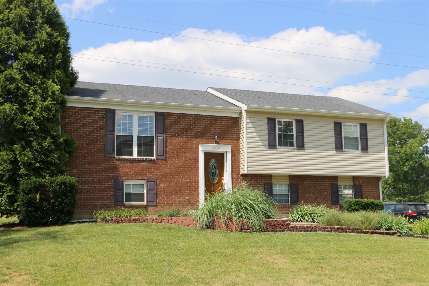 Property Photo: 3250 Danbury Road OH 45014