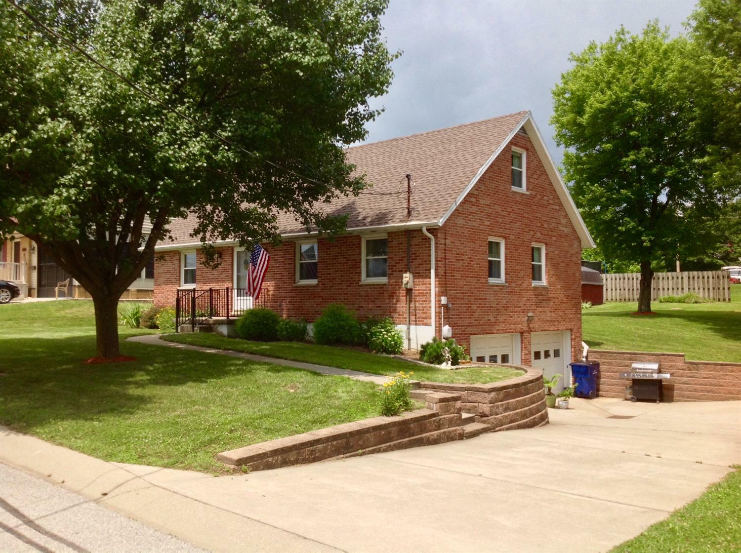 Property Photo: 417 Sunnyslope Drive IN 47025
