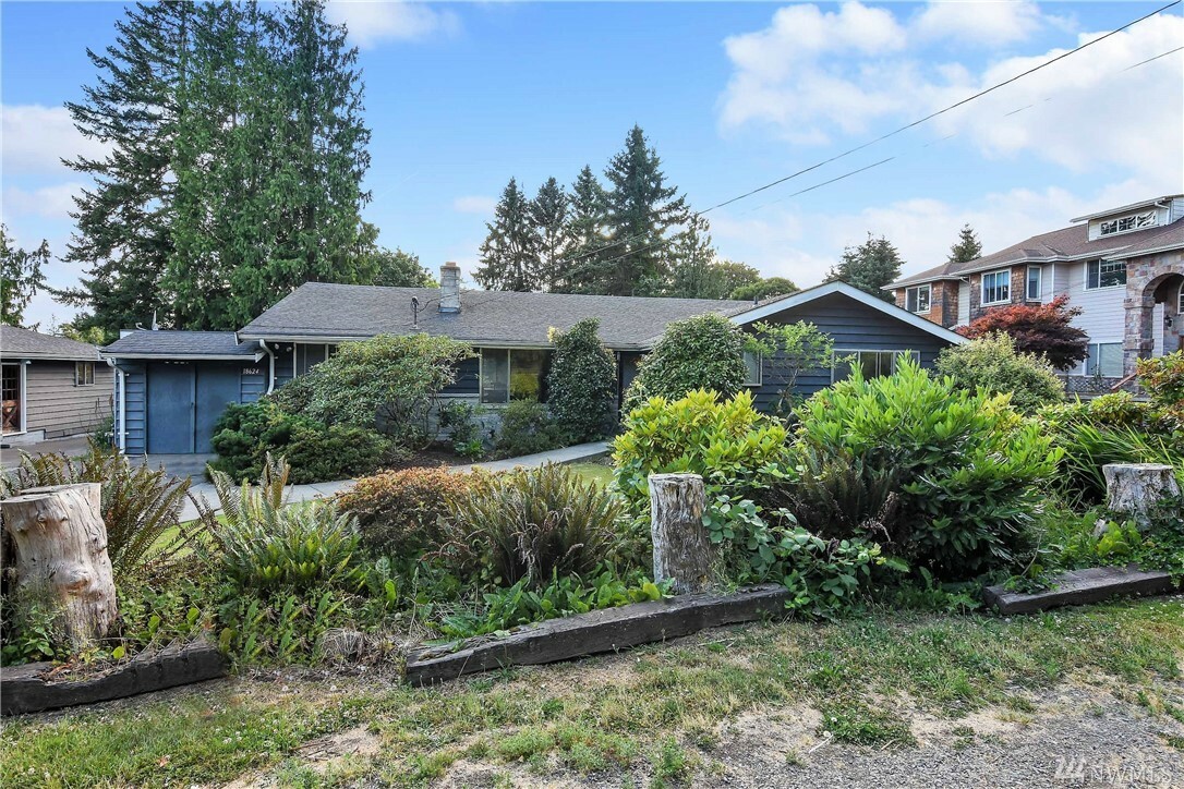 Property Photo:  18624 40th Ave W  WA 98037 