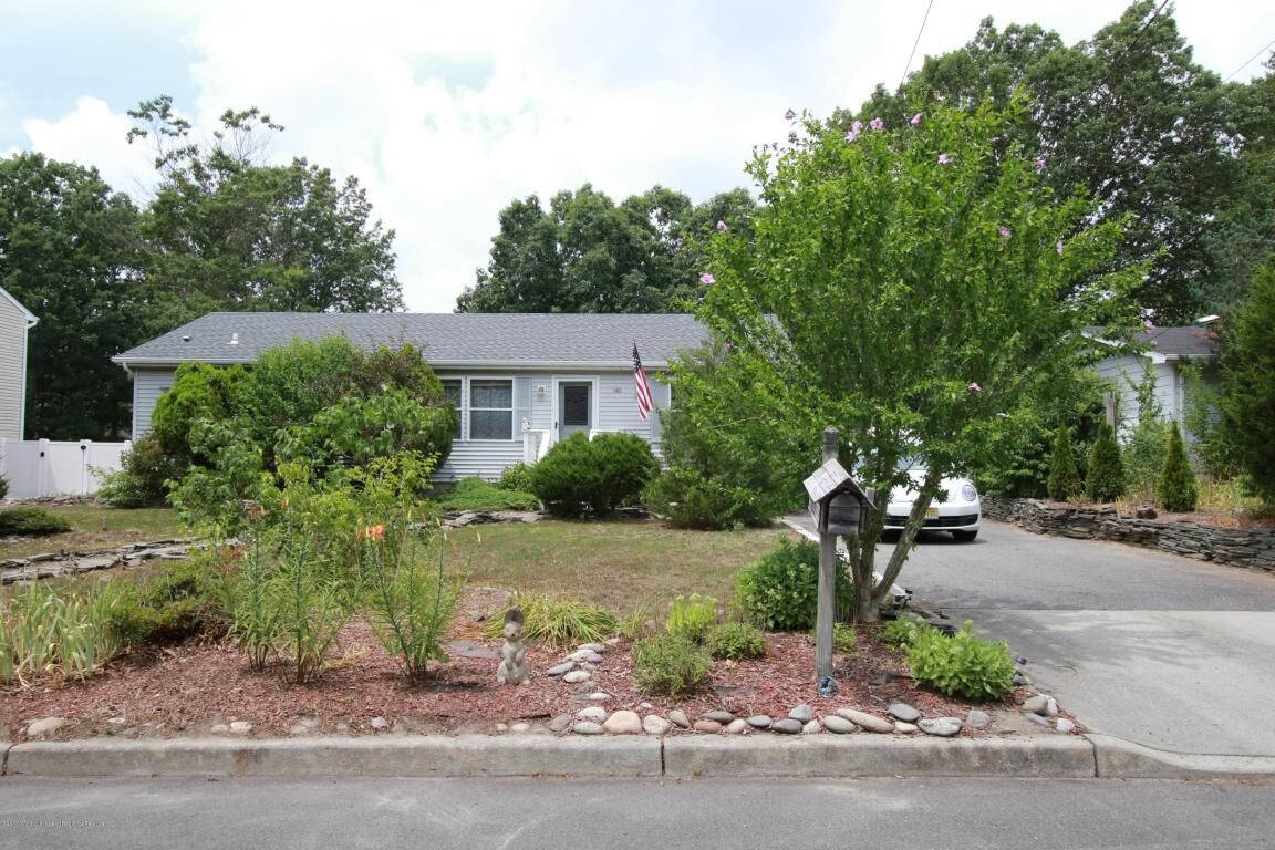 Property Photo:  140 Riptide Avenue  NJ 08050 