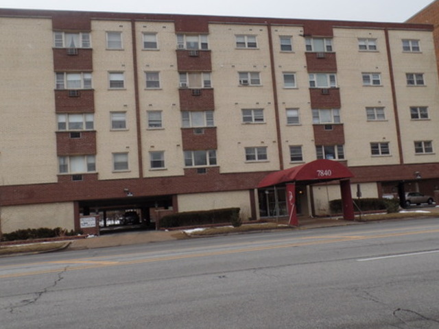 Property Photo:  7840 North Avenue 5L  IL 60707 