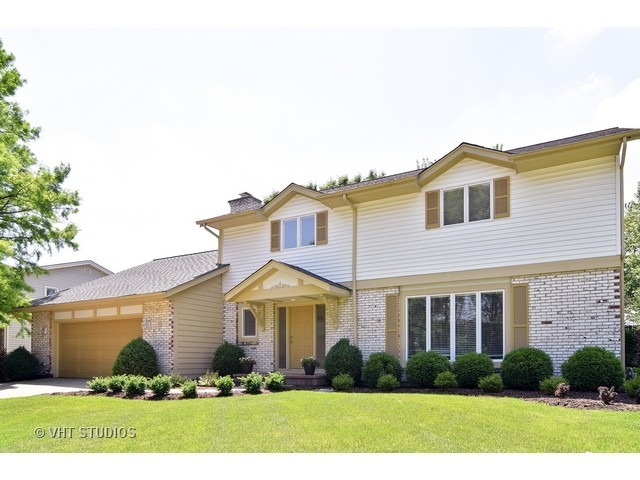 Property Photo:  4 Cambridge Drive  IL 60134 