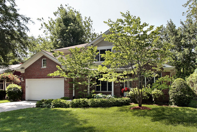 Property Photo:  2625 Greenleaf Avenue  IL 60091 