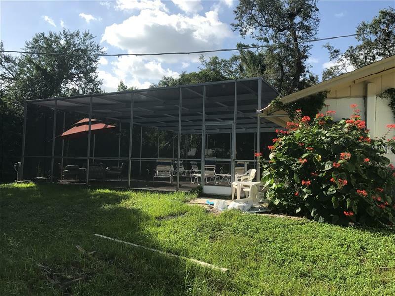 Property Photo: 509 Oakhurst Street FL 33511