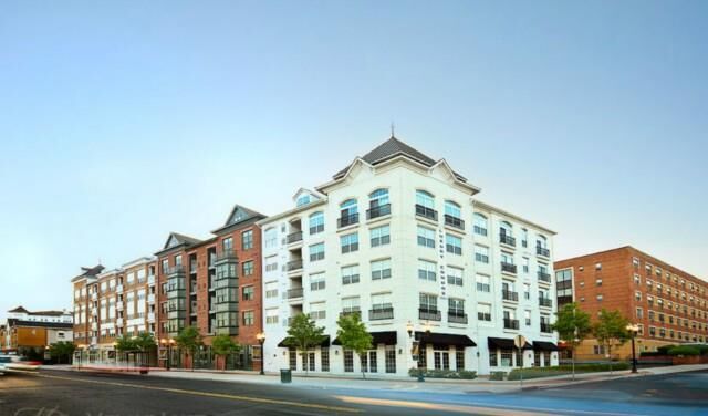 Property Photo:  850 East Main Street 303  CT 06902