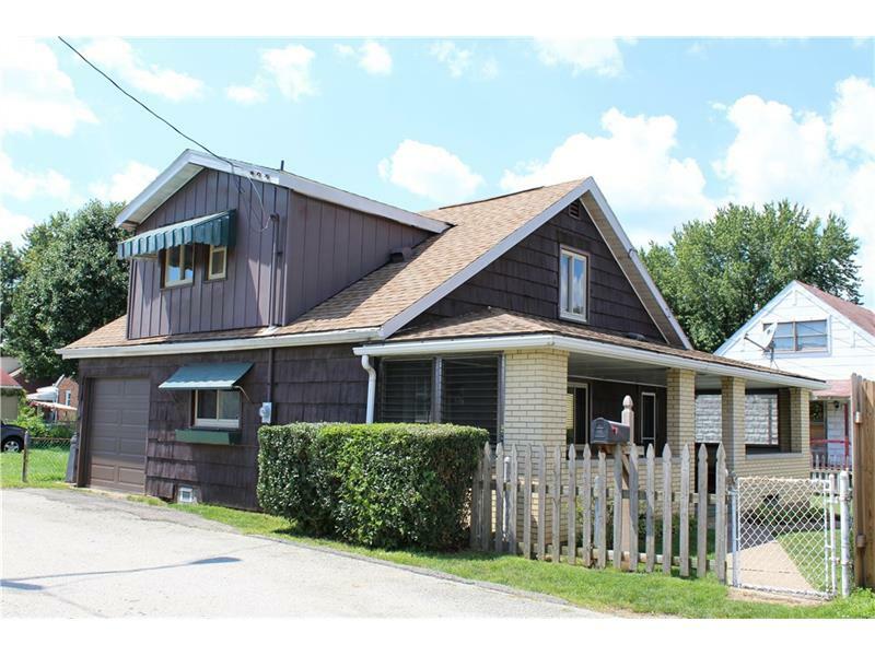 Property Photo:  526 Earl Ave Rear  PA 15068 
