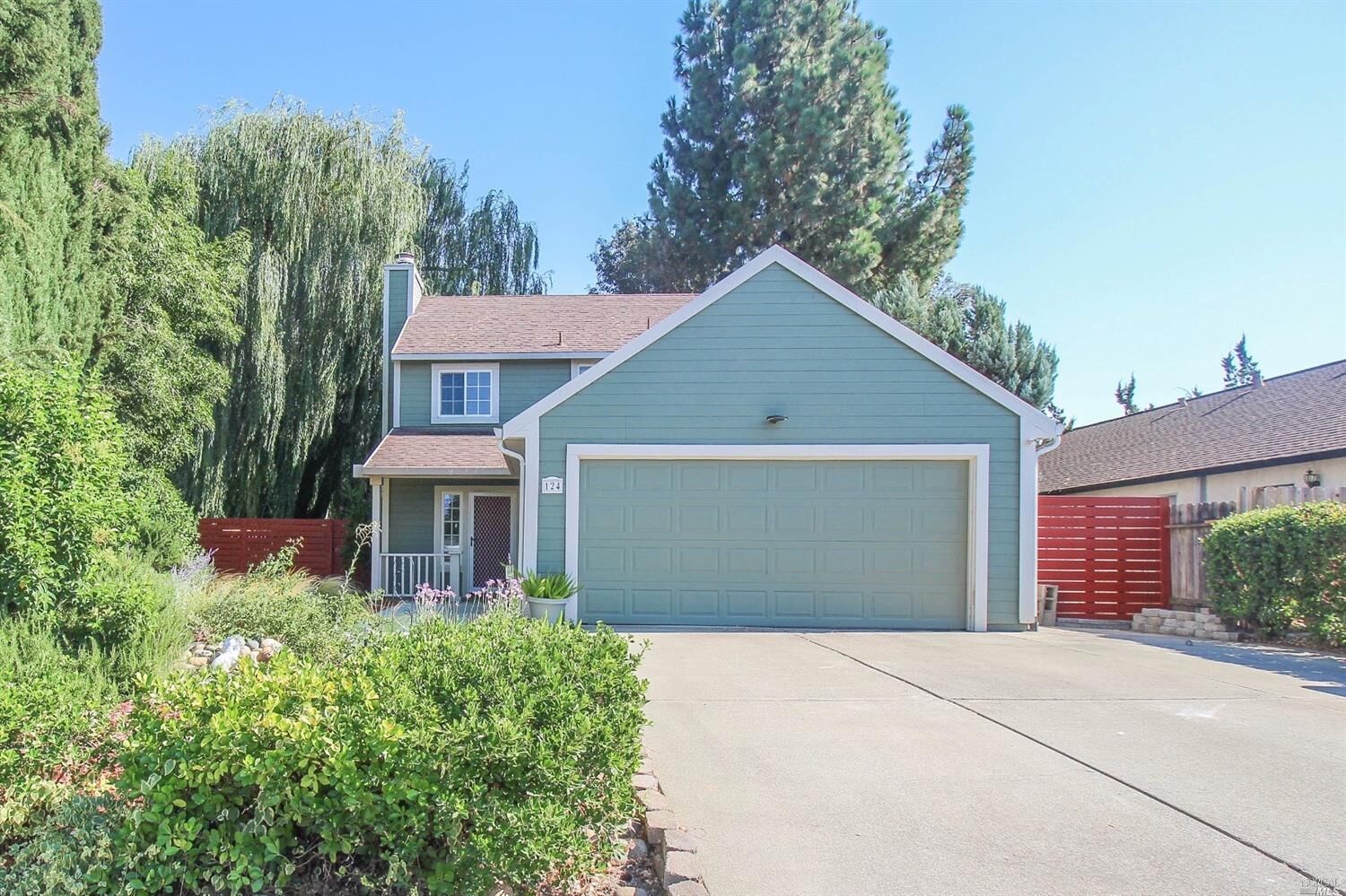 Property Photo: 124 Persimmon Circle CA 95687