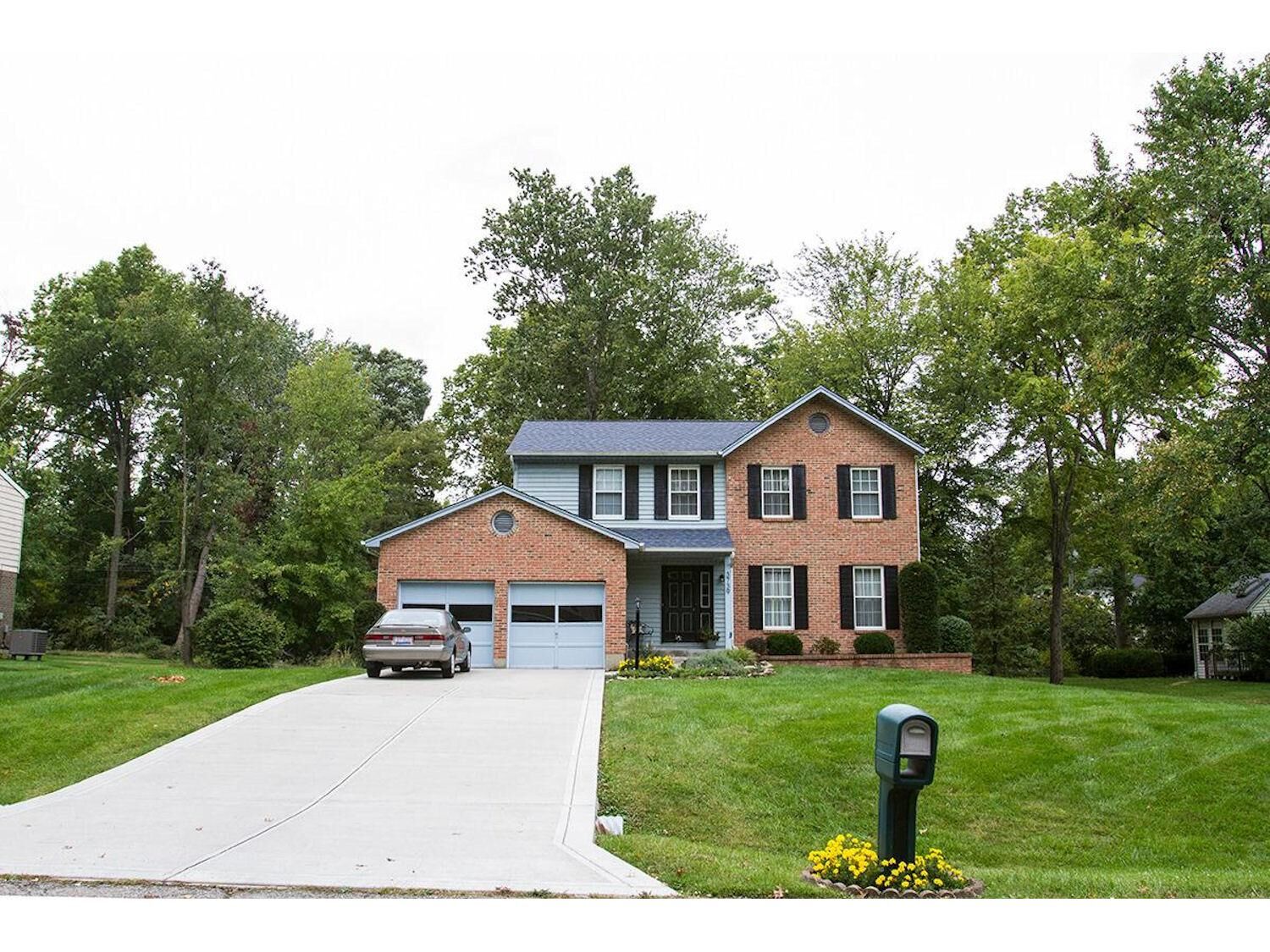 Property Photo: 3739 Fallen Tree Way OH 45102