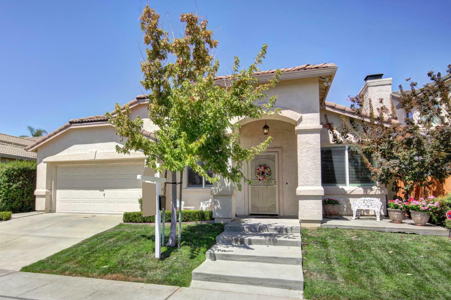 Property Photo:  6425 Blue Poppy Drive  CA 95757 