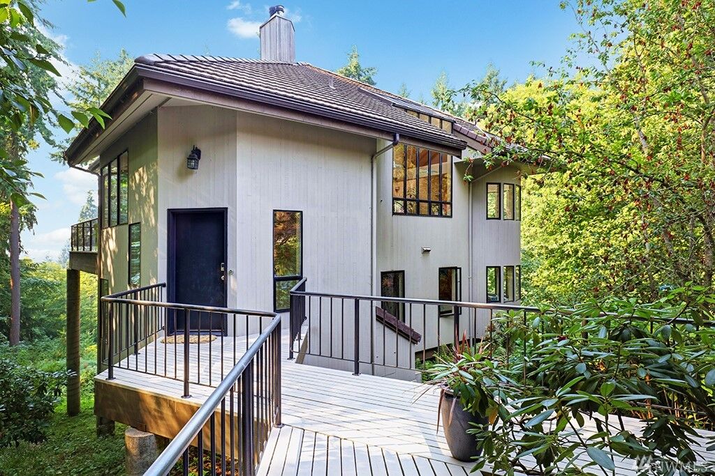 Property Photo: 16469 Marine View Drive SW WA 98166