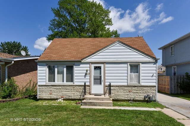 Property Photo:  9049 Parkside Avenue  IL 60453 