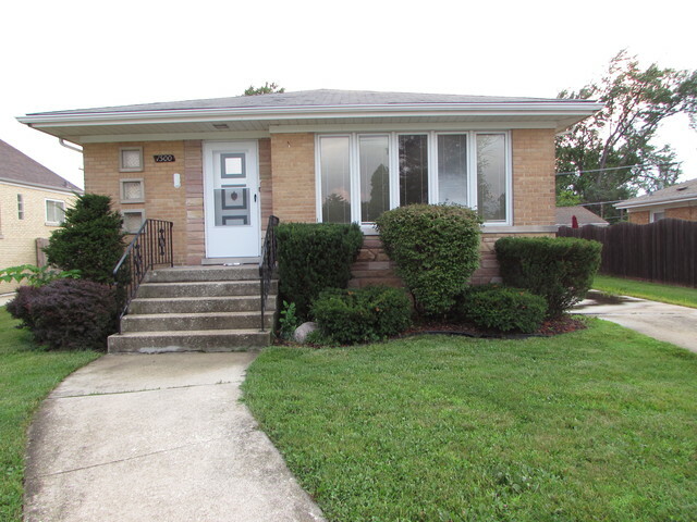 Property Photo:  1500 Haase Avenue  IL 60154 