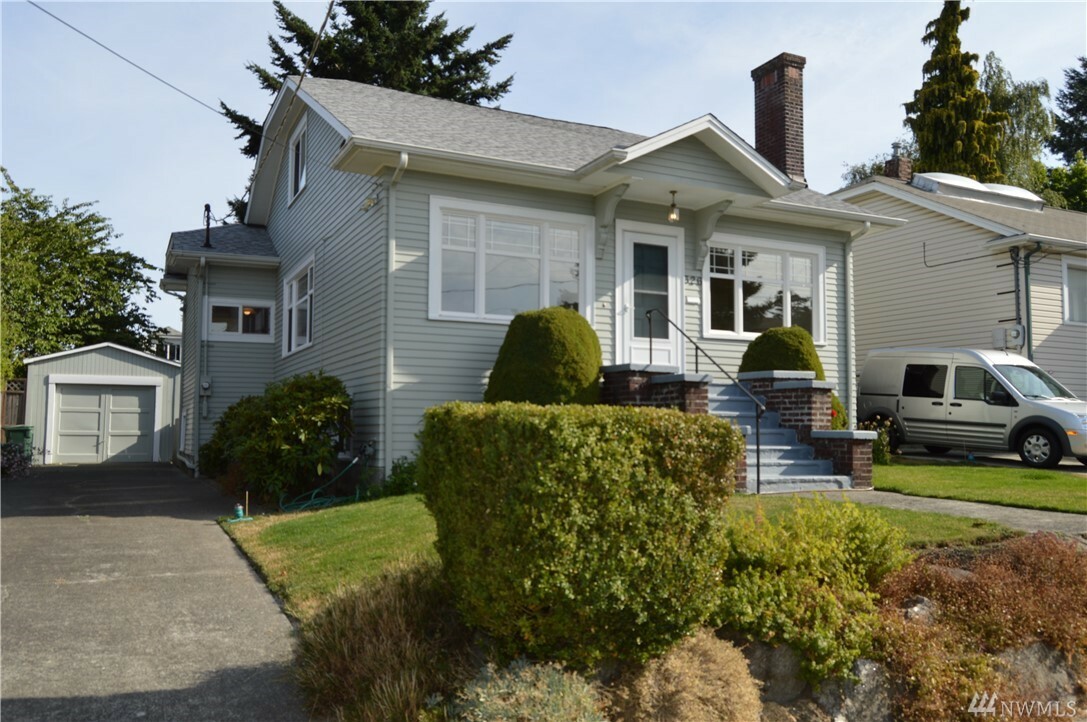 Property Photo:  326 NW 77th St  WA 98117 