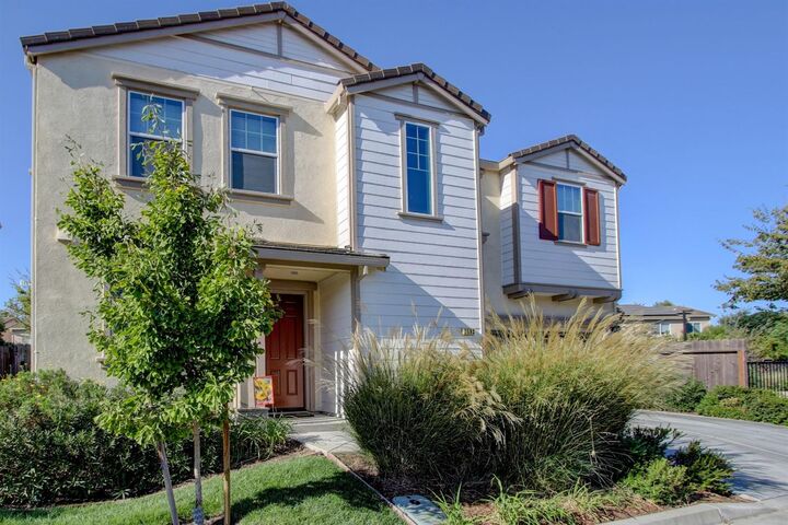 3682 Verona Terrace  Davis CA 95618 photo
