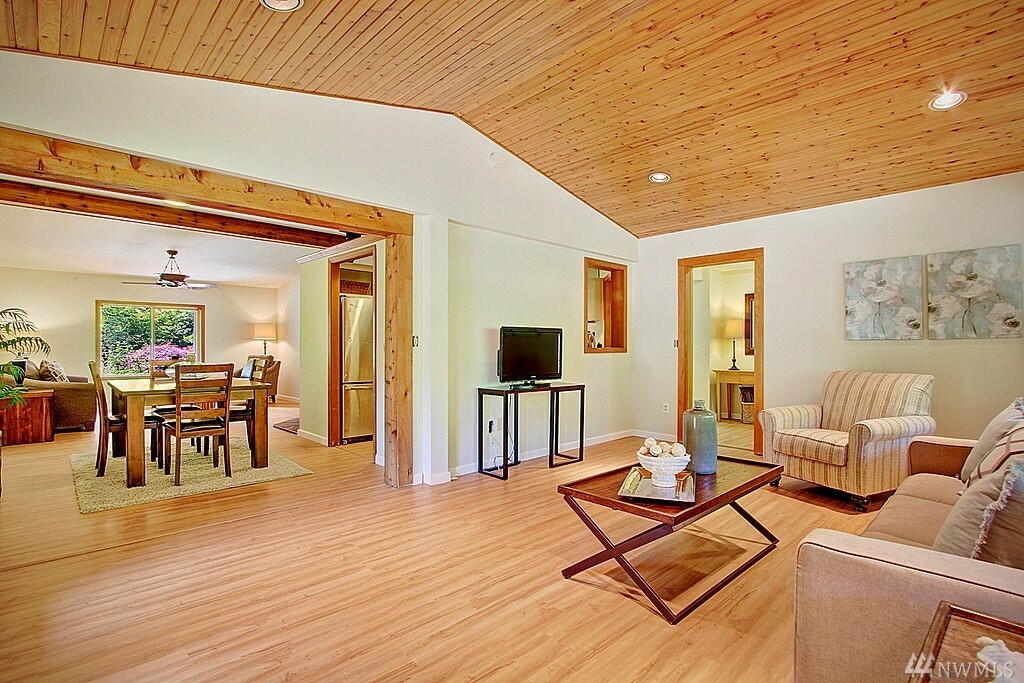 Property Photo: 10312 206th Ave NE WA 98053