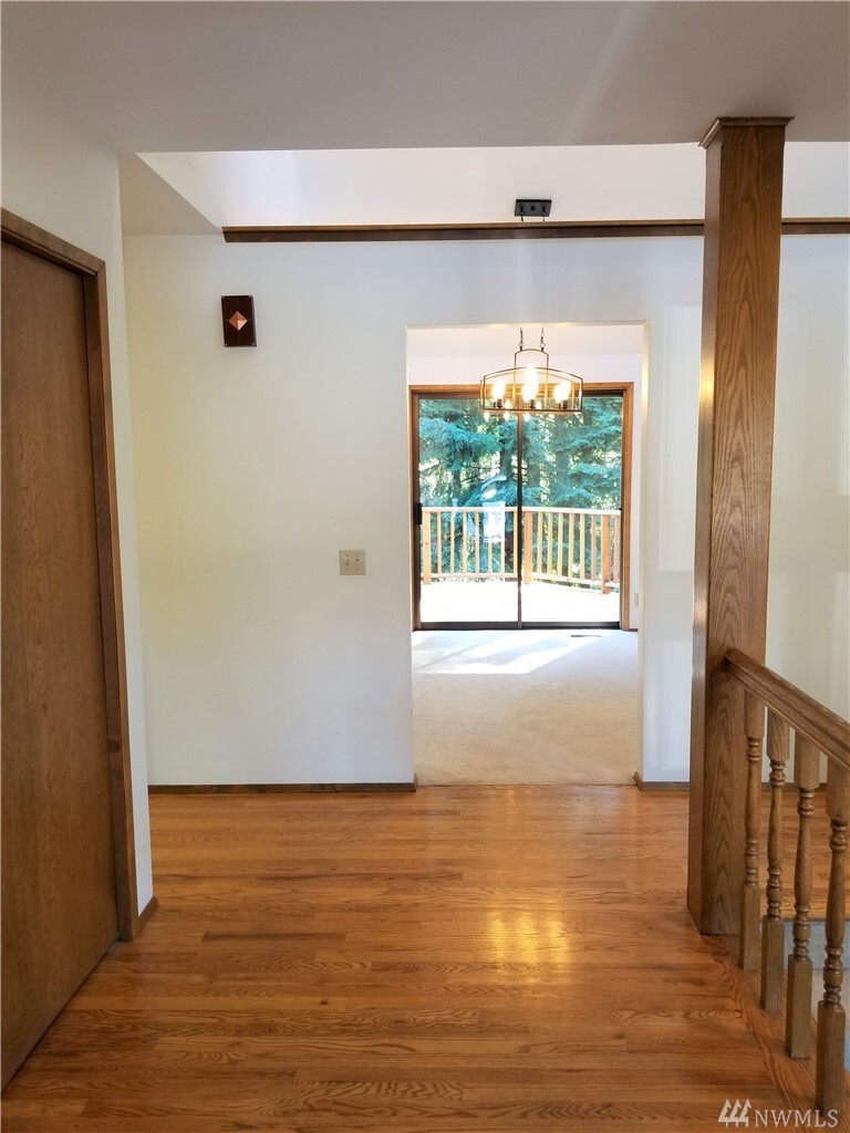 Property Photo:  15108 238th Ave SE  WA 98027 