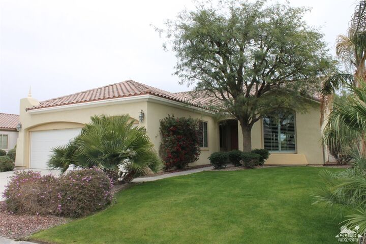 40086 Corte Los Olivos  Indio CA 92203 photo